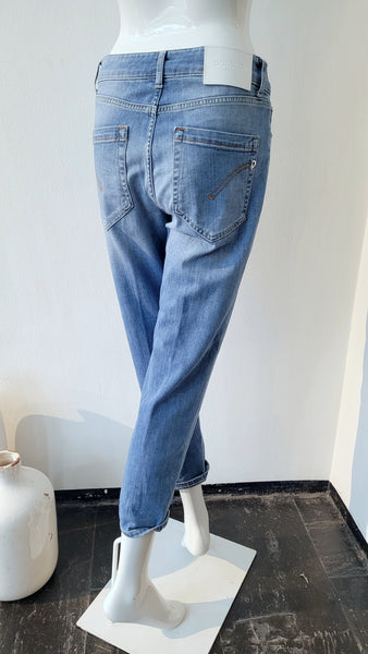 Jeans mit Zierknöpfen, loose-fit