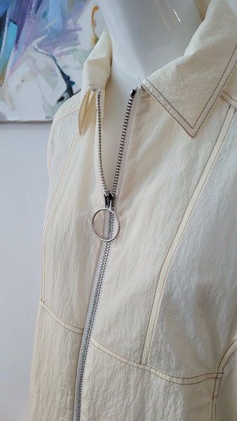 Jacke mit Zipper aus Hightech-Stoff (wasserresistent)
