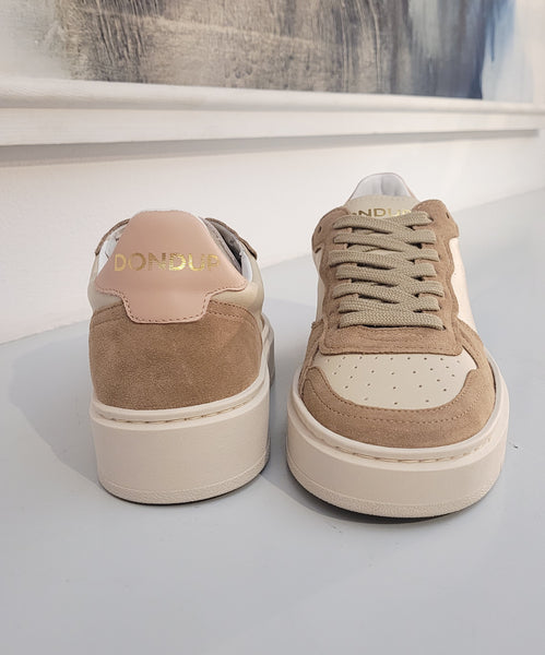 Sneaker glatt