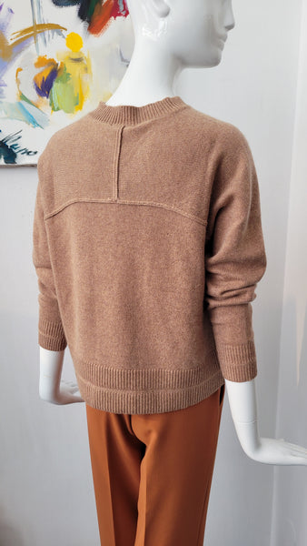 Pulli mit Kaschmir (Nugat),  farb. Details am Ausschnitt