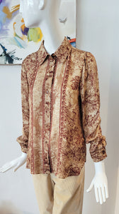 Bluse in Print Toile de Jouy ( d.rot/beige)