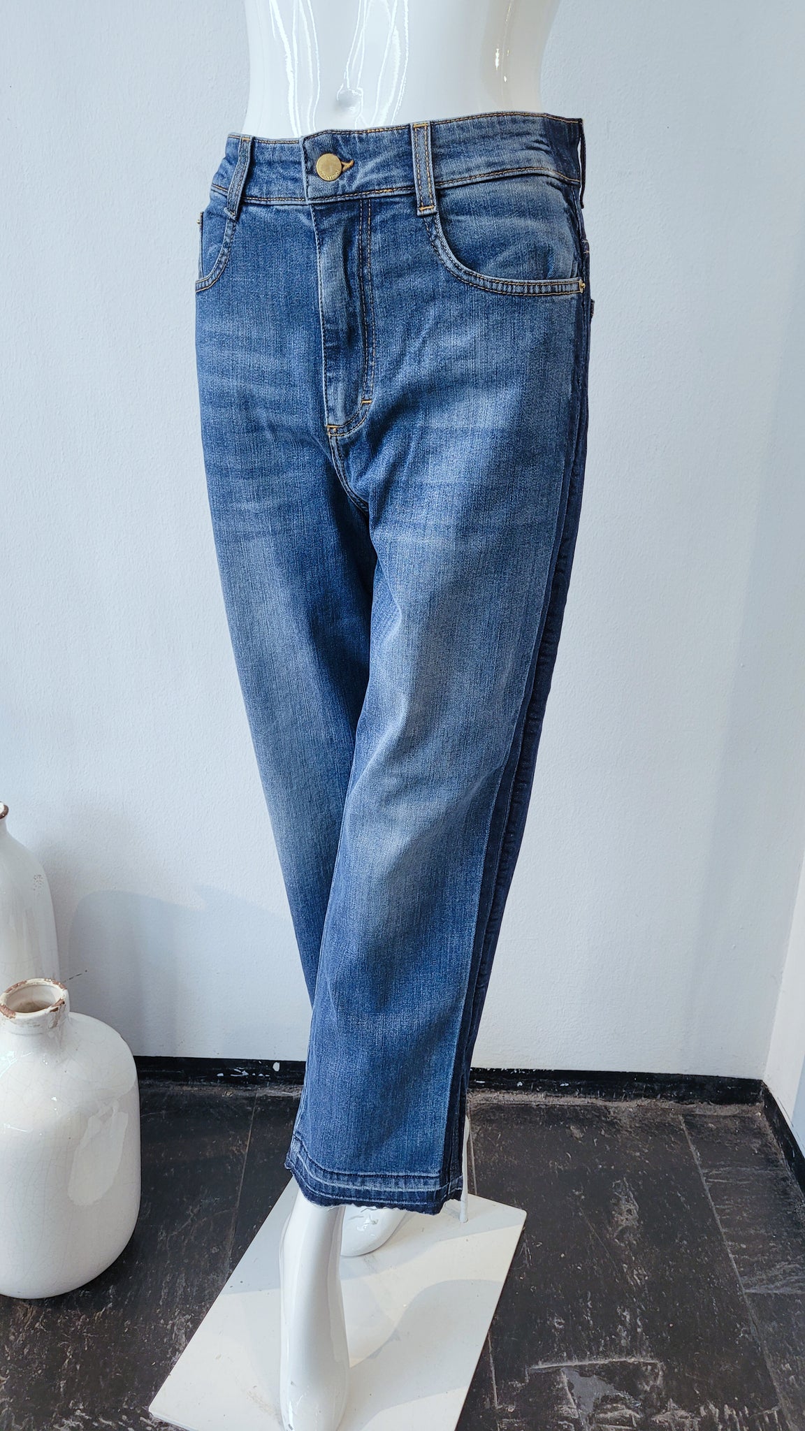 Jeans mit Nähtendetails