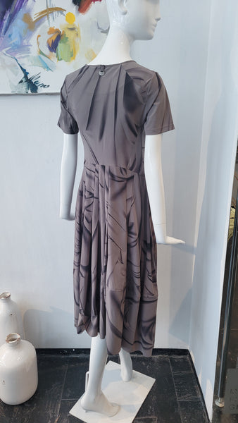 High-Tech Kleid mit Print