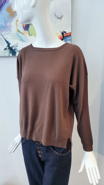 Pulli dünn, kastig (braun)