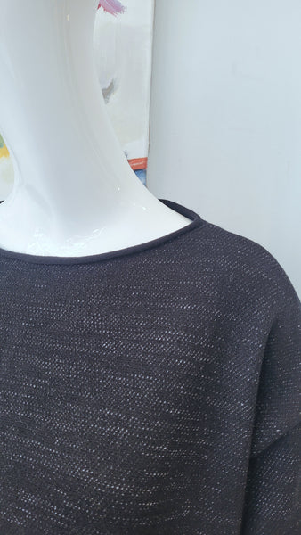 Pulli mit Rückenknöpfen (schw. melliert)
