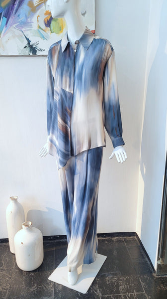 Bluse in raf. Schnitt, overs.