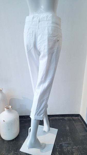 Leichte Hose mit Zierknöpfen (weiss)