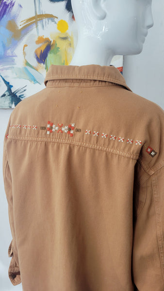 Hemdjacke mit aufwendiger Stickerei, overs.