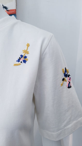 Shirt handbestickt mit Perlchen
