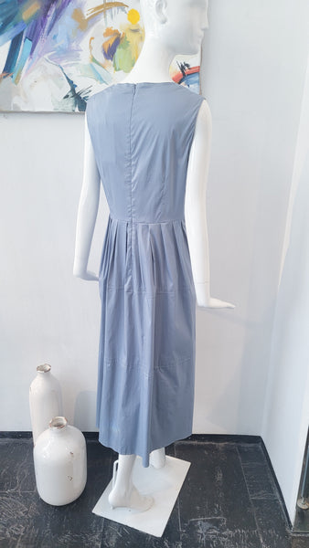 Kleid mit Falten