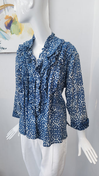 Bluse mit Rüschen, tallierbar