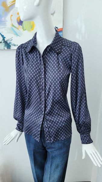 Seidenbluse mit Kragen paspeliert (d. blau)