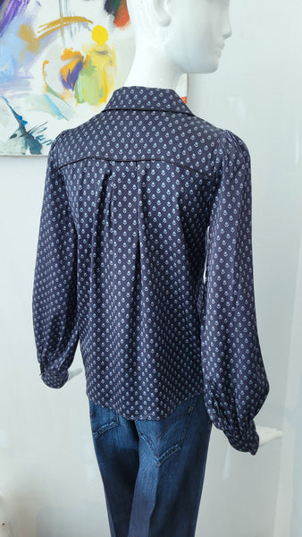Seidenbluse mit Kragen paspeliert (d. blau)