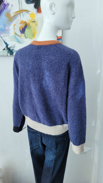 Pulli mit Details (blau meliert)