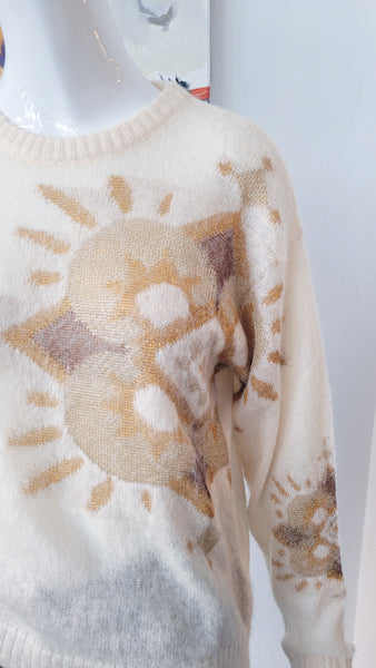 Pulli mit asymmetr. Muster