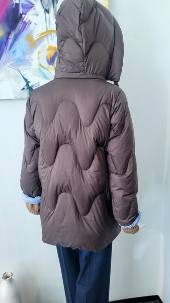 Daunenjacke mit abnehmbarer Kaputze