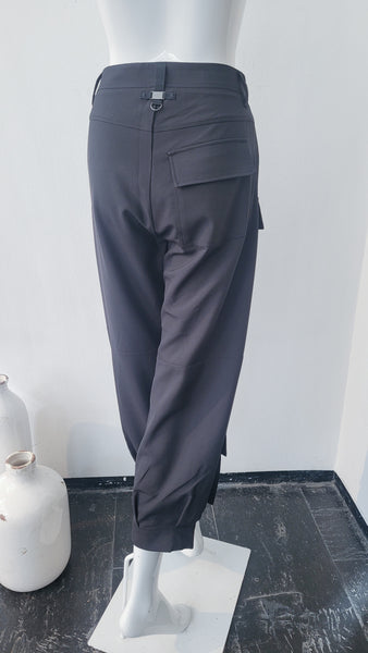 Hightech-Hose mit aufgesetzten Taschen (schwarz)