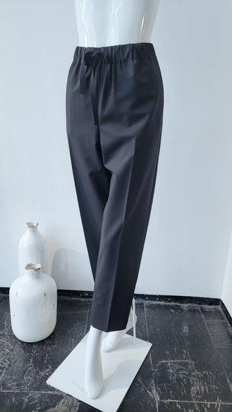 Hose mit Kordelzug (schwarz)
