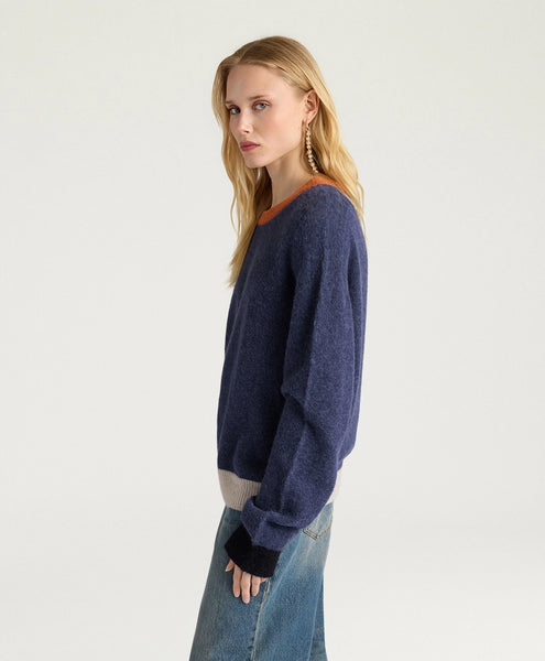 Pulli mit Details (blau meliert)