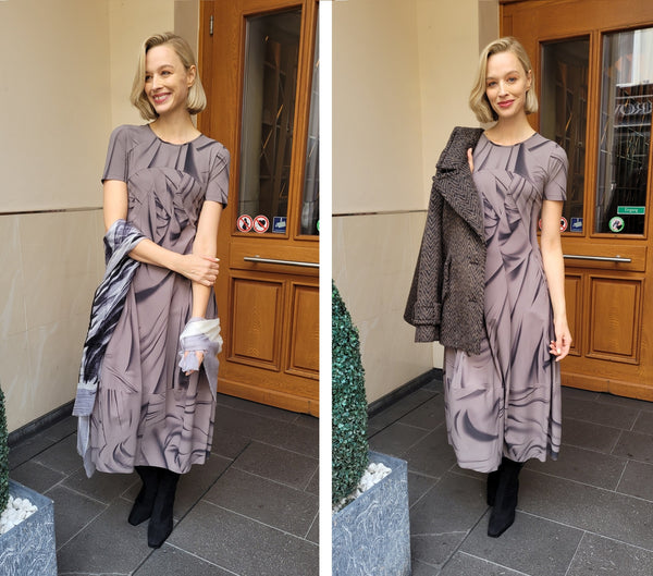 High-Tech Kleid mit Print