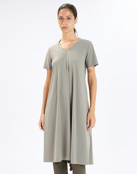 Kleid hinten tailliert (khaki)