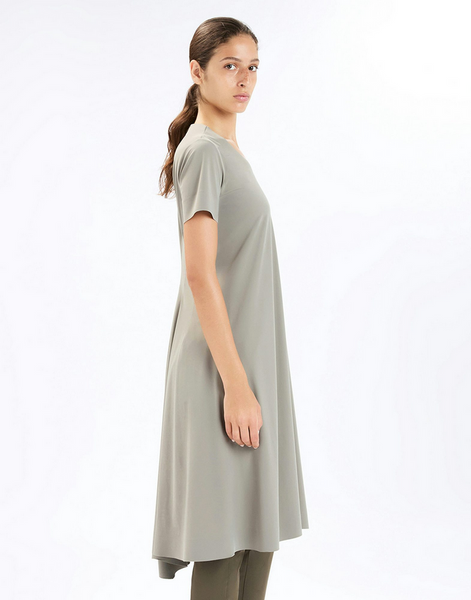 Kleid hinten tailliert (khaki)