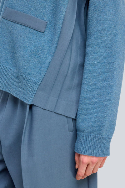 Cardigan Strick & Plisse (taubenblau)